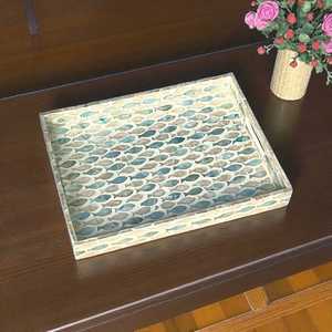 Bandeja Organizadora Multiusos de Nácar con Incrustaciones Decorativas, Base de Madera Rectangular, Diseño Moderno y Lujoso, Apta para Lavavajillas - Product Image 4