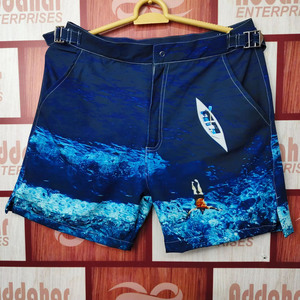 Shorts Bermuda en Coton Rayé Bleu et Blanc pour Homme, Taille Mi-Haute, Fermeture Boutonnée, Style Décontracté - Product Image 5