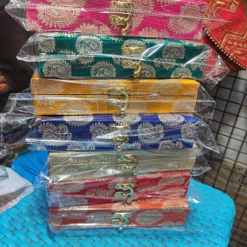 เช่นเดียวกับภาพ