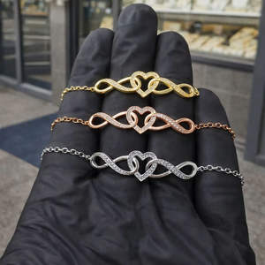 กำไลข้อมือเทนนิสรูปหัวใจอินฟินิตี้ขนาดใหญ่ประดับมอสซาไนต์ ชุบทอง 14K เงินแท้ 925 สำหรับผู้หญิง - ของขวัญและเครื่องประดับสำหรับใส่ทุกวัน - Product Image 1