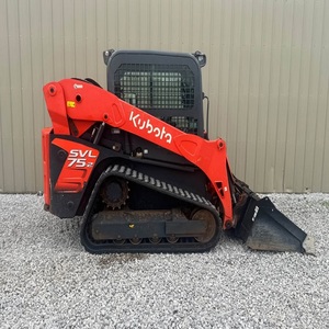 Cargadora Compacta sobre Orugas Kubota-SVL-75-2 Topcat-SSFM81 con Motor Kohler y Bomba Hidráulica de Alta Eficiencia - Product Image 3