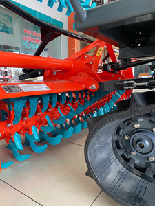 Tractor Agrícola HOGICO HG80VN Turbo de 80HP, 2WD, Motor Diésel, Transmisión por Engranajes, Orugas de Goma Resistentes - Product Image 5