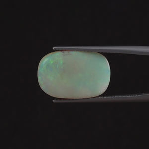 โอปอลธรรมชาติคุณภาพดี รับรองโดย IGI สีขาว น้ำหนัก 5.94 กะรัต รูปทรงคุชชั่น ขนาด 18.5x12 มม. เจียระไนด้วยมือ ขัดเงาแล้ว - Product Image 3