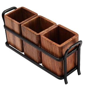 Juego de dos portacubiertos de estilo americano con forma redonda y acabado en polvo blanco, de calidad duradera para mostradores de bodas. - Product Image 2