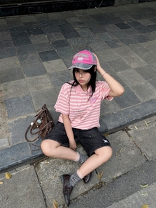เสื้อโปโลแขนสั้นลายทางสำหรับผู้หญิง เสื้อถักลำลองสำหรับฤดูร้อน คอปกพับได้ ระบายอากาศได้ดี ผ้าฝ้าย 100% - Product Image 3