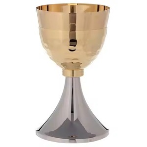 Ciborio de Latón Premium con Tapa de Cruz, Recipiente para la Sagrada Comunión para el Altar de la Iglesia - Product Image 6