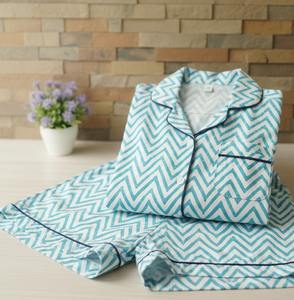 Conjunto de Verano de Algodón Indio Tejido con Estampado Floral, Top de Manga Larga con Cuello en V y Pantalones Cortos, Diseño Floral Brillante, Transpirable para Mujer - Product Image 1