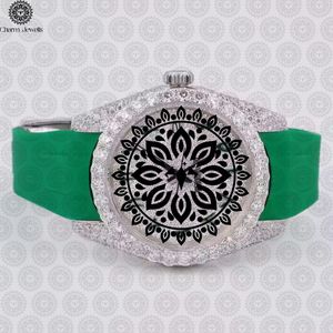 Reloj Redondo de Acero Inoxidable para Mujer Charm Jewells con Bisel de Diamantes, Correa de Silicona Verde, Movimiento de Cuarzo Analógico de Lujo - Product Image 1