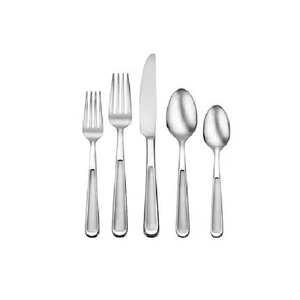 Couverts en métal contemporains pour une présentation des repas élégante, conçus pour favoriser des atmosphères de repas raffinées et un confort quotidien - Product Image 2