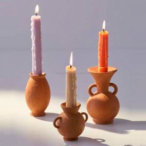 Ensemble de bougeoirs arrondis modernes en terre cuite Paire de bougeoirs sculpturaux de style galet pour intérieurs minimalistes et intérieurs de maison - Product Image 2