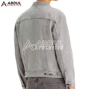 Veste d'hiver en jean premium conçue pour hommes, doublure intérieure douce et chaude, look streetwear tendance, idéale pour les tenues d'hiver. - Product Image 2