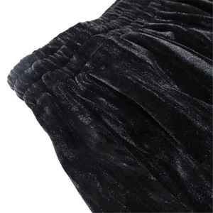 Shorts en velours de qualité supérieure pour hommes, couleur unie, logo tricoté sur le devant, respirant, séchage rapide, service OEM - Product Image 5