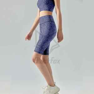 Shorts de sport moulants taille haute à imprimé floral pour femme, avec ceinture élastique et design respirant, technique de teinture unie - Product Image 3