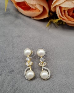 Elegant Simulated <b>Pearl</b> Collar Necklace With Earrings <b>Set</b> Two Tone Plated American Diamond Jewelry <b>Sets</b> For Party Wear Wholesale - Product Image 4