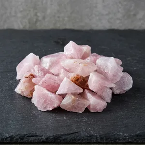 Pierre brute de quartz rose naturelle et écologique |   Spécimen de cristal brut authentique pour la décoration intérieure - MOIN AGATE Inde Vente en gros - Product Image 3