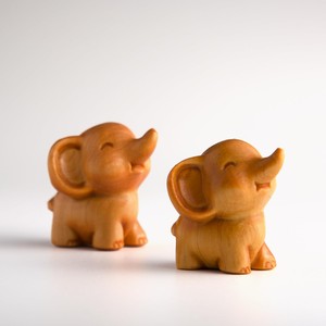 Figurines d'éléphants en bois - Design traditionnel, écologiques, faites à la main, durables, rectangulaires, décoration d'intérieur |   Vente en gros personnalisée OEM - Product Image 1