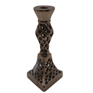 Bougeoir de luxe en aluminium, cuivre rose, design moderne, fait à la main, bougeoir personnalisé pour la décoration de Noël et de mariage - Product Image 1