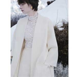 เสื้อโค้ทยาวผู้หญิงขายดีอันดับต้นๆ ODM AMELIE BELTED KIMONO COAT สีเบจ แขนสามส่วน ผสมแคชเมียร์ 20% ขนสัตว์ 80% เสื้อโค้ทฤดูหนาวสำหรับผู้หญิง - Product Image 1