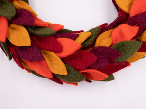 Corona de Hojas de Fieltro y Lana para Puerta - Decoración de Otoño/Acción de Gracias - Product Image 5