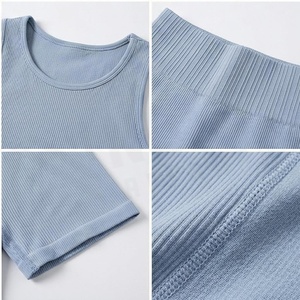 Conjunto de Yoga de 2 Piezas con Cuello Redondo y Espalda Cruzada, Pantalones Cortos de Cintura Alta, Color Azul Claro Sólido, Transpirable, Spandex, Poliéster, Ropa Deportiva para Mujer - Product Image 4