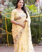 Sari en coton doux moderne de qualité supérieure avec imprimé numérique et motif floral élégant sur toute la surface, accompagné d'un chemisier imprimé assorti pour les fêtes