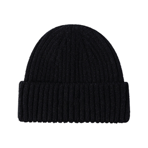 Bonnet unisexe confortable en acrylique chaud pour l'hiver, couleur unie, tricoté avec revers, logo brodé, pour usage quotidien, décontracté ou sportif - Product Image 4