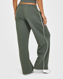 Survêtements pour femmes en deux pièces, couleur kaki foncé, avec logo personnalisé OEM, bordures contrastées, respirants, vêtements de sport pour femmes - Product Image 6