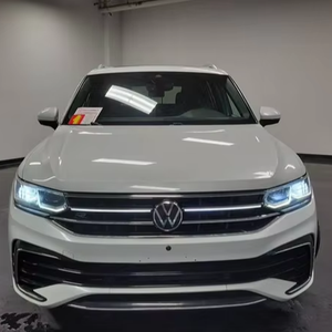 Volkswagen Tiguan <span class=keywords><strong>S</strong></span> E L R-<span class=keywords><strong>Line</strong></span> 4dr SUV AWD (2.0L 4cyl Turbo 8A) d'occasion en bon état, modèle 2023 - Product Image 1