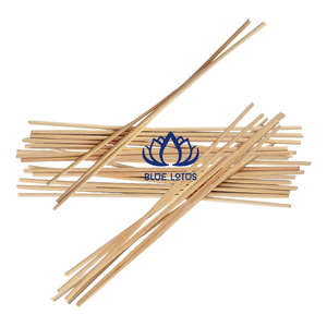 สินค้าขายดี ไม้กระจายกลิ่นรุ่น Royal Blue Lotus Leccie Nguyen ทำจากหวายธรรมชาติ ดูดซึมกลิ่นเร็ว จำหน่ายจำนวนมาก - Product Image 1