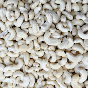 Factory Direct Cashew <b>Nuts</b> Cashew <b>Kernels</b> <b>Kernel</b> <b>Nuts</b> Kaju SANTIGO FREE Tax Origin Vietnam - Product Image 1
