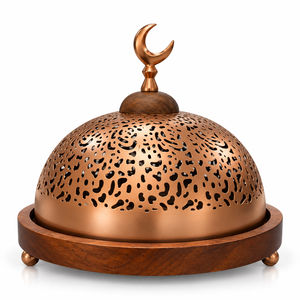 Plateau à chocolat en bois avec bouton en forme de croissant, design ajouré arabe blanc, dôme pour mariages et événements, tailles et couleurs personnalisées disponibles - Product Image 4
