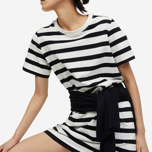 Hauts à manches longues OEM en coton respirant sans couture, coupe ajustée pour femme, style t-shirt, en polaire à capuche personnalisée, extensibles - Product Image 5