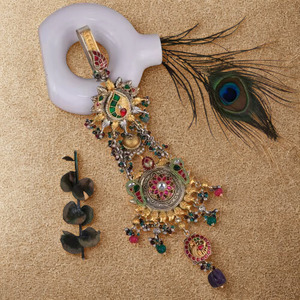 Indian Ethnic Maang Tikka / Brooch Handcrafted with Kundan & Meenakari Work - Product Image 2