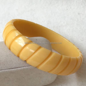 Brazaletes de resina con curvas onduladas verdes para mujer, accesorios únicos con estilo, diseño de patrón artístico, bodas, otros con perlas - Product Image 5