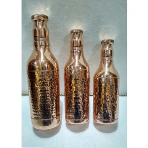 Juego de Botellas de Agua de Cobre Puro con Cuello Pulido y Cuerpo Martillado, Frascos de Cobre con Detalles Tradicionales - Product Image 1