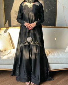 Kurta Farshi Salwar Dupatta pour femme, style traditionnel, en crêpe naturel, avec broderie et travail de perles, infroissable et à séchage rapide - Product Image 1
