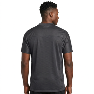 Camiseta de Fútbol Gris Lisa para Hombre al por Mayor |   Camiseta Deportiva de Manga Corta Ligera y Transpirable de Malla para Entrenamiento - Product Image 2