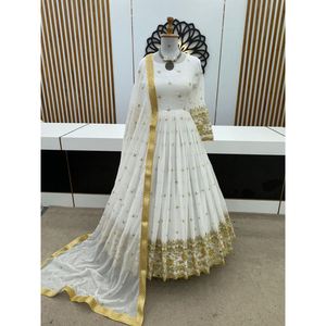 DISEÑADOR GEORGETTE BORDADO SECUENCIA TRABAJO VESTIDO FONDO CON DUPATTA BLANCO - Product Image 1