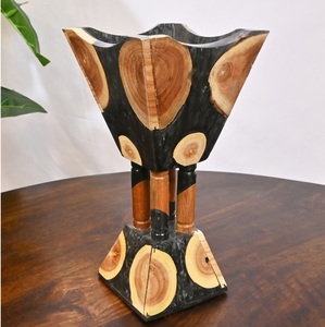 Brûleur d'encens Bakhoor artisanal en bois et résine, porte-encens aromatique - Product Image 5