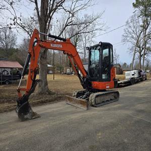 ซื้อรถขุดขนาดเล็ก Kubota รุ่น KX040-4 ปี 2022 สภาพใช้งานมาแล้วอย่างดี – น้ำหนัก: 9,200 ปอนด์, กำลังเครื่องยนต์ 40.4 แรงม้า  ใช้งานมาแล้ว 1,453 ชั่วโมง - Product Image 1