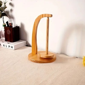 Support à fil en bois pour tricot et crochet, support à pelotes de laine magnétique rotatif antidérapant, accessoire d'artisanat portable - Product Image 2