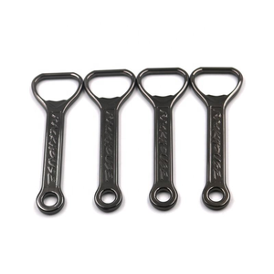 Abridor de Botellas de Cerveza Plano de Aleación de Zinc Metálico con Logotipo Grabado Personalizado de Alta Calidad, Diseño Vintage, Técnica de Fundición para Estilo Armadura - Product Image 1