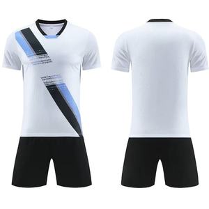 เสื้อฟุตบอล JY Custom ขายดี เสื้อฟุตบอลรุ่นใหม่ ระบายอากาศได้ดี ชุดกีฬาผู้ชาย เสื้อฟุตบอลสำหรับฝึกซ้อม - Product Image 2