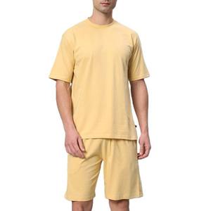 Conjunto de camiseta y pantalones cortos de secado rápido para hombre, color verde lima, corte regular, cuello redondo, manga corta, tejido de poliéster. - Product Image 2