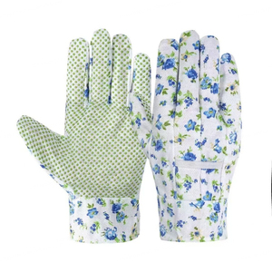 Gants de travail en PVC à pois avec forte adhérence palmaire, construction flexible pour la manutention industrielle et les tâches d'équipement - Product Image 4