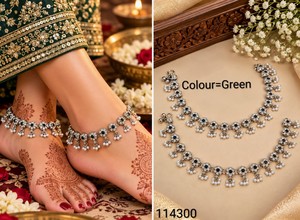Joyería al por mayor: Conjunto de tobillera Payal nupcial chapada en oro con piedra Kundan verde tradicional y detalles de perlas para mujer - Product Image 2