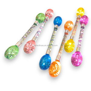 Bâtonnet de relaxation classique en plastique rempli d'eau avec paillettes, jouet anti-stress pour les enfants de 5 à 7 ans et les adultes/enfants pour les décorations - Product Image 1