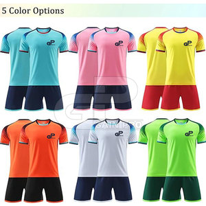 Tenue de football athlétique respirante à séchage rapide, idéale pour l'entraînement en équipe et les matchs de compétition - Product Image 4