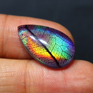 Joyería de Ópalo Monarca Doble, Hecha a Mano, Colorida, con Múltiples Destellos, Diseño de Mariposa Monarca, Piedra de Ópalo de Fuego - Product Image 3