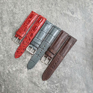 Bracelet de montre en cuir de crocodile fait main et personnalisé Luxali avec boucle en acier inoxydable - Bracelet durable et élégant - Product Image 1